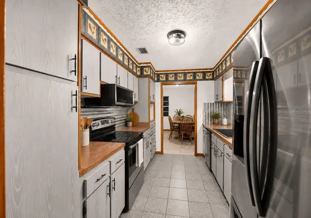 Photo 4 of Single family home for sale at 101 Allen Dr, Palatka, FL 32177 | MLS# GC542475 | Listing updated on 2026-08-17