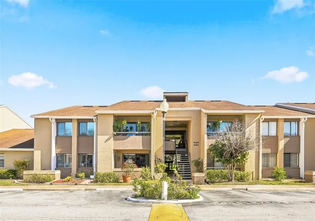 Photo 1 of Condo for sale at 5195 Vineland Rd #B102, Orlando, FL 32811 | MLS# O6430718 | Listing updated on 2026-08-18
