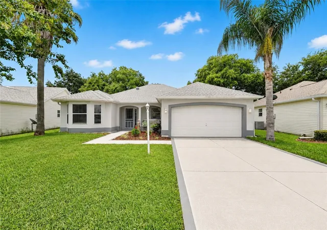 1st image of 1832 Madero Dr, Lady Lake, FL 32159 | MLS# G5116058