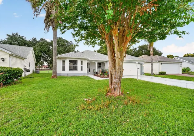 4th image of 1832 Madero Dr, Lady Lake, FL 32159 | MLS# G5116058