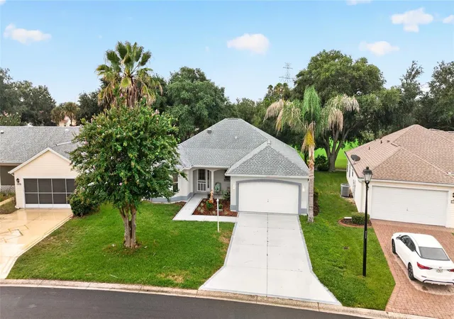 5th image of 1832 Madero Dr, Lady Lake, FL 32159 | MLS# G5116058