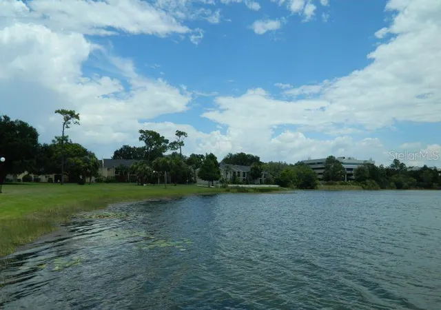 2nd image of 922 Lake Destiny Rd #E, Altamonte Springs, FL 32714 | MLS# O6430739