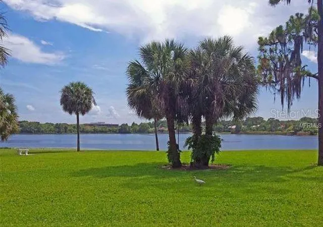 3rd image of 922 Lake Destiny Rd #E, Altamonte Springs, FL 32714 | MLS# O6430739