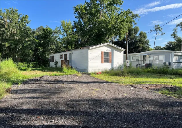 Manufactured home for sale at 835 Memphis Rd, LAKELAND, FL 33815 | MLS# TB8535918