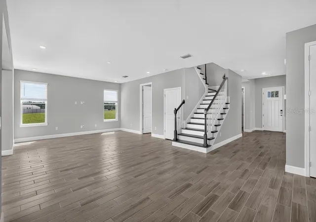 Photo 3 of Single family home for sale at 35709 Emberview Dr, Zephyrhills, FL 33541 | MLS# TB8535938 | Listing updated on 2026-10-06