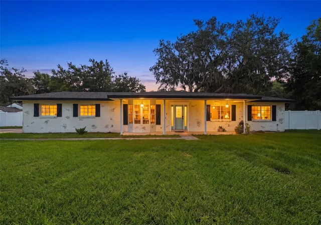 1st image of 2119 Gallagher Rd, Dover, FL 33527 | MLS# TB8535950