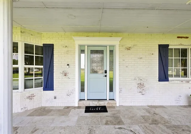 4th image of 2119 Gallagher Rd, Dover, FL 33527 | MLS# TB8535950