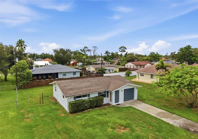 2nd image of 935 Everest Rd, Venice, FL 34293 | MLS# A4702093