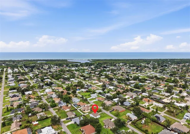 4th image of 935 Everest Rd, Venice, FL 34293 | MLS# A4702093