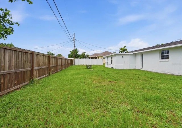 55th image of 935 Everest Rd, Venice, FL 34293 | MLS# A4702093