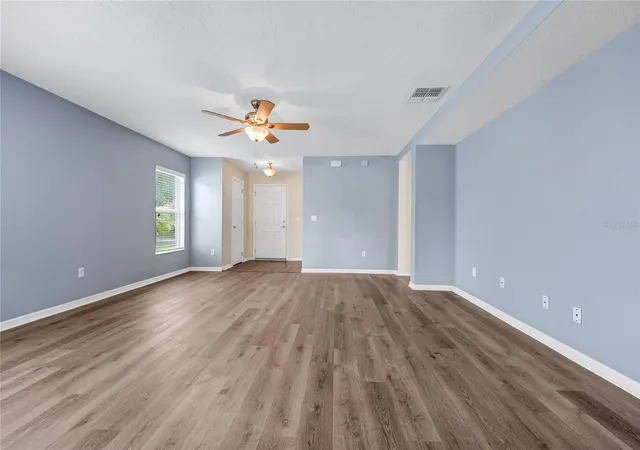 Photo 4 of Single family home for sale at 13812 Cepheus Dr, Orlando, FL 32828 | MLS# O6430833 | Listing updated on 2026-10-08