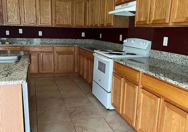 4th image of 70 Rollins Ln, Palm Coast, FL 32164 | MLS# O6430892