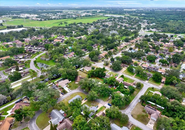 2nd image of 7604 S Sanibel Dr, Temple Terrace, FL 33637 | MLS# TB8536048