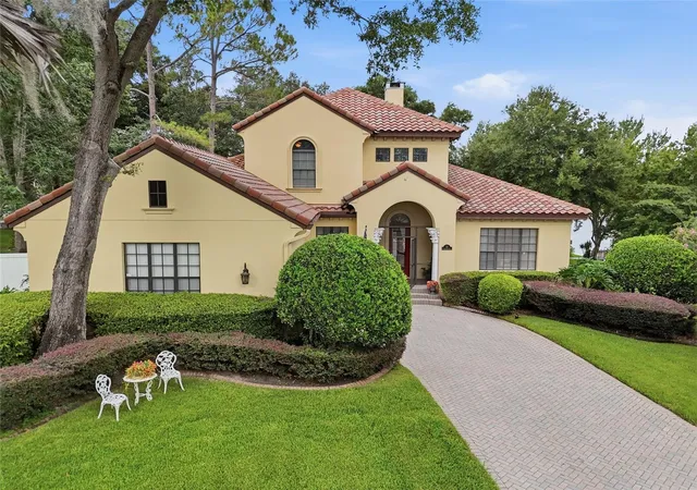 1st image of 315 W Blue Water Edge Dr, Eustis, FL 32736 | MLS# V4950568
