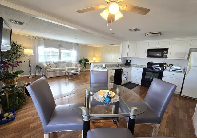 5th image of 2122 Waterview Dr, Holiday, FL 34691 | MLS# TB8536062
