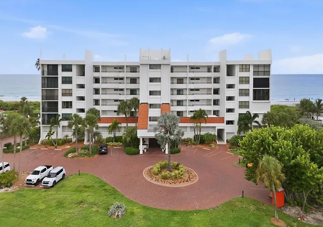 4th image of 4545 Gulf Of Mexico Dr, Longboat Key, FL 34228