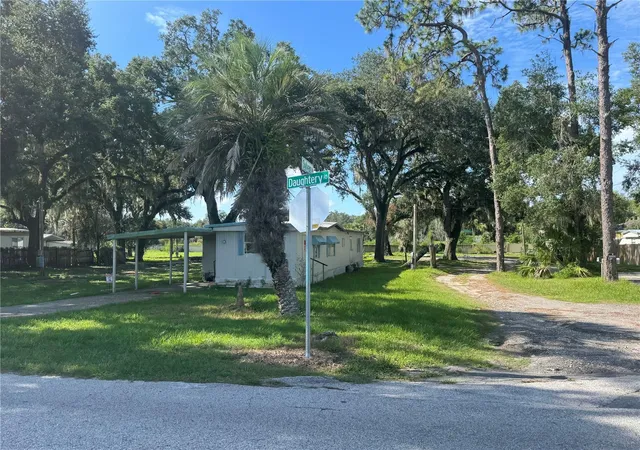 3rd image of 6946 Sylvan Ln, Zephyrhills, FL 33541 | MLS# TB8536081