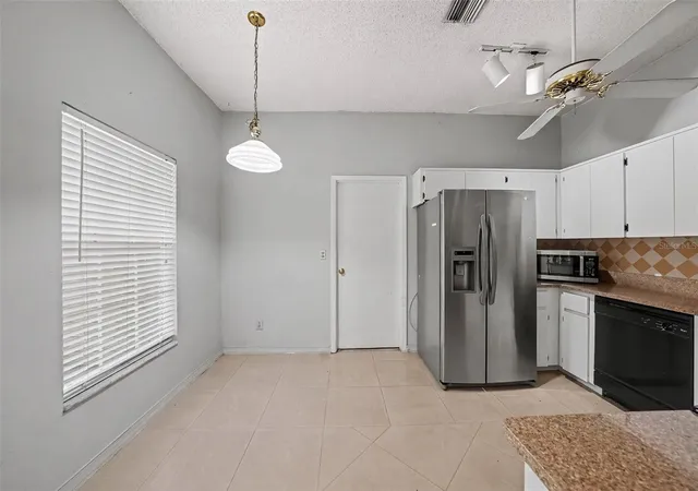 3rd image of 888 Franklin Cir, Palm Harbor, FL 34683 | MLS# TB8536085