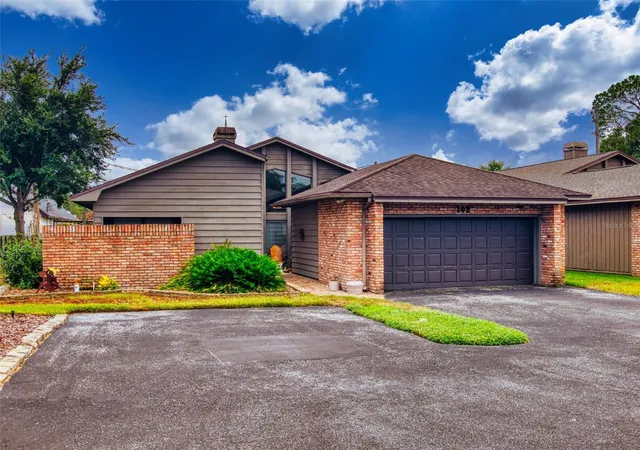 1st image of 102 Country Pl, Sanford, FL 32771 | MLS# O6430950