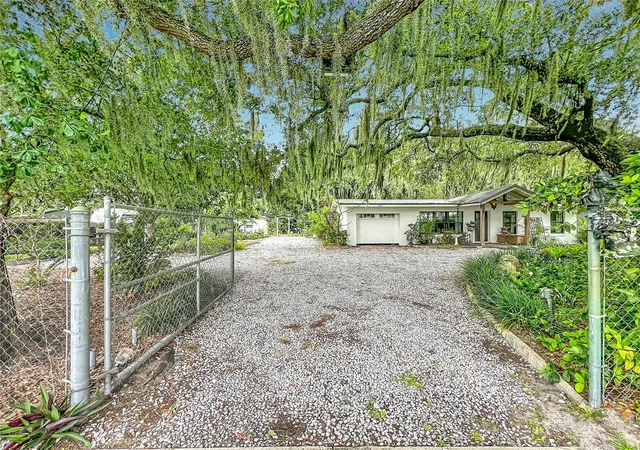 3rd image of 3851 S Sanford Ave, Sanford, FL 32773 | MLS# O6430967