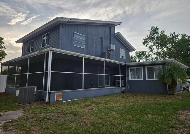 4th image of 2321 Ingram Ave, Sarasota, FL 34232 | MLS# TB8536136