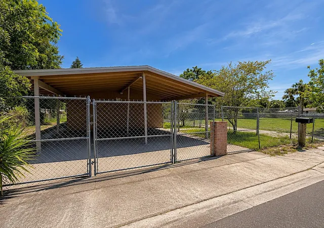 2nd image of 1764 24th St, Sarasota, FL 34234 | MLS# TB8536167