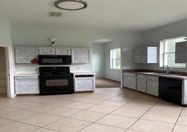 4th image of 19939 Tamiami Ave, Tampa, FL 33647 | MLS# TB8536171
