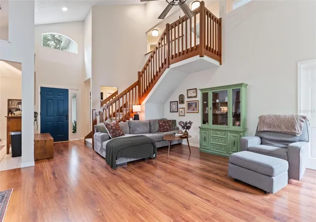 5th image of 3274 Montrose Cir, Palm Harbor, FL 34684 | MLS# W7888293