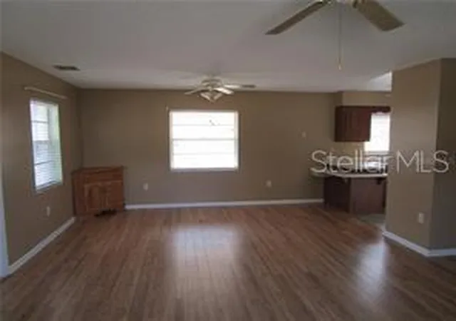5th image of 1122 Virginia Ct, Eustis, FL 32726 | MLS# G5116094