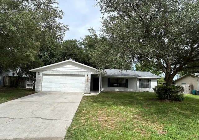 1st image of 1605 Blackberry Ct, Eustis, FL 32726 | MLS# G5116098