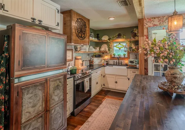 3rd image of 2242 Cr 543, Sumterville, FL 33585 | MLS# G5116100