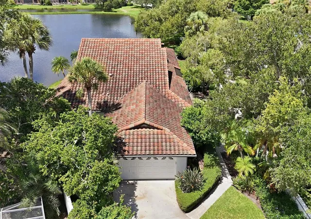 Photo 3 of Sale Pending at 4300 Camino Madera, Sarasota, FL 34238 | MLS# A4702162 | Listing updated on 2026-08-28