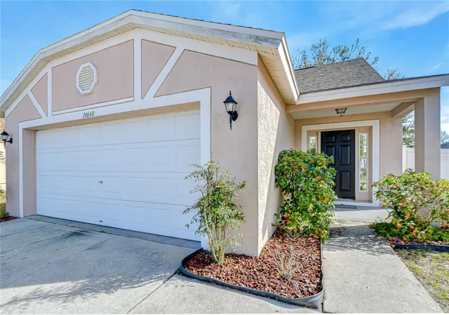 4th image of 24640 Siena Dr, Lutz, FL 33559 | MLS# G5116105