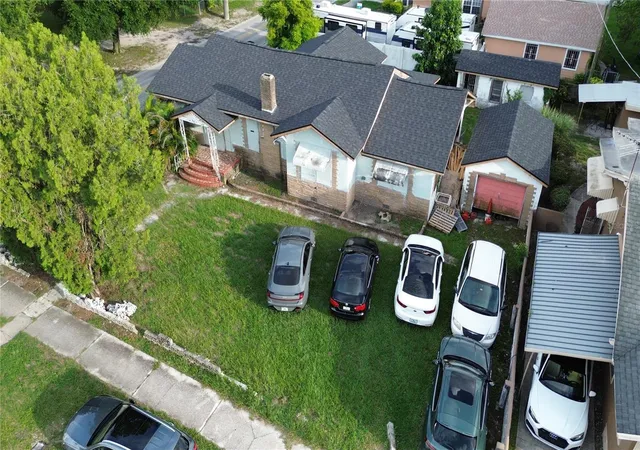Photo 2 of Single family home for sale at 2511 E 21st Avenue, Tampa, FL 33605 | MLS# TB8536243 | Listing updated on 2026-08-26