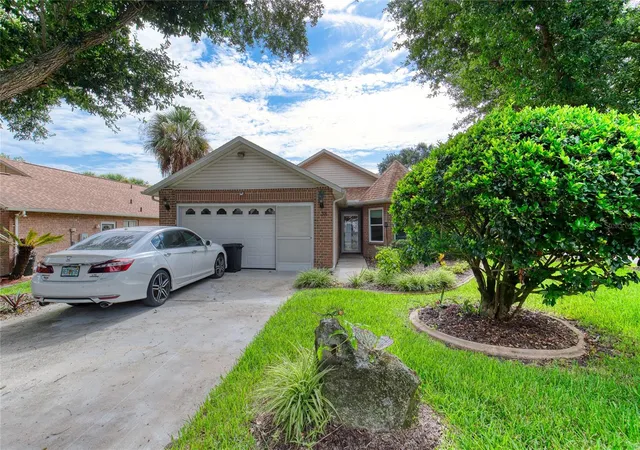 Photo 1 of Single family home for sale at 38 Old Macon Dr, Ormond Beach, FL 32174 | MLS# V4950577 | Listing updated on 2026-09-08