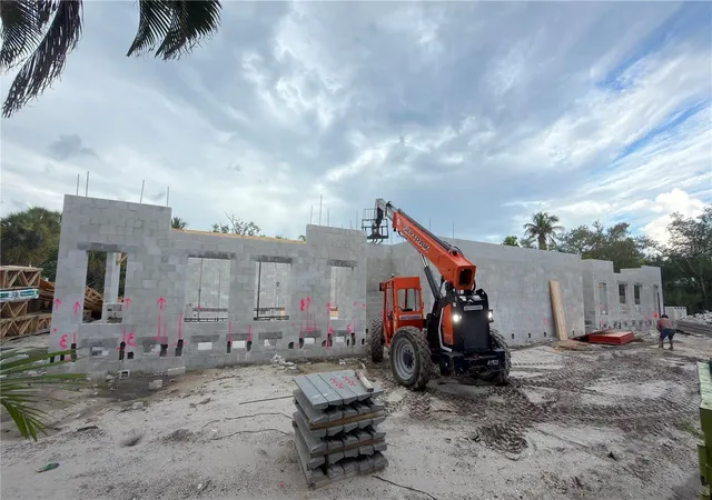 4th image of 546 Freeling Dr, Sarasota, FL 34242 | MLS# A4702170