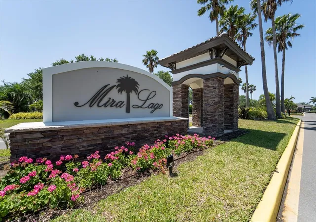 2nd image of 1724 Mira Lago Cir, Ruskin, FL 33570 | MLS# TB8536275