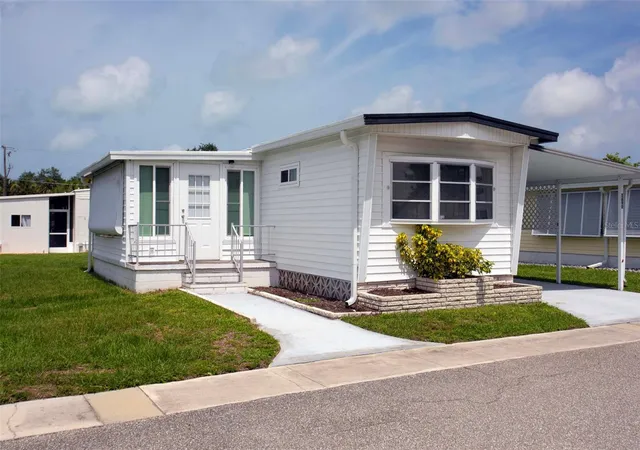 1st image of 5690 Forsythia Rd, Venice, FL 34293 | MLS# TB8536300