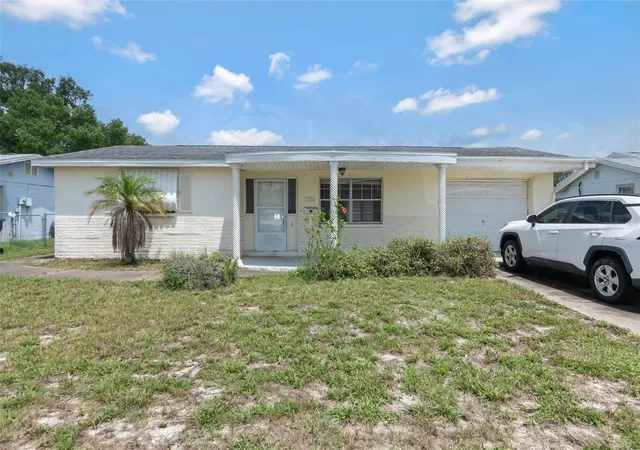 2nd image of 1024 Viking Dr, Holiday, FL 34691 | MLS# TB8536302