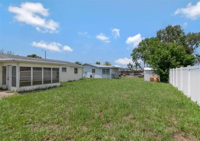 Photo 4 of Single family home for sale at 1024 Viking Dr, Holiday, FL 34691 | MLS# TB8536302 | Listing updated on 2026-10-07