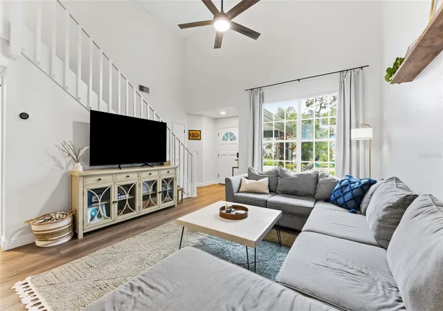 Photo 4 of Sale Pending at 7226 Hummingbird Ln, New Port Richey, FL 34655 | MLS# TB8536313 | Listing updated on 2026-08-19