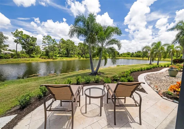 2nd image of 7215 Chatsworth Ct, University Park, FL 34201 | MLS# A4702183