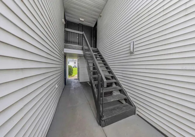 2nd image of 643 Haven Pl #643, Tarpon Springs, FL 34689 | MLS# W7888312
