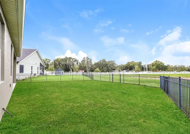 40th image of 2416 Sabastian St, Mount Dora, FL 32757 | MLS# TB8536357