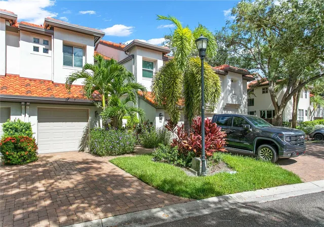 2nd image of 1116 Shipwatch Cir, Tampa, FL 33602 | MLS# TB8536366