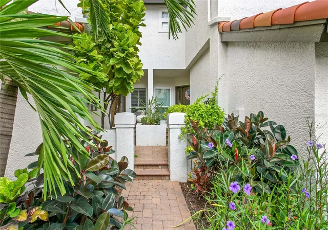 4th image of 1116 Shipwatch Cir, Tampa, FL 33602 | MLS# TB8536366