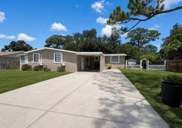 1st image of 603 60th Ave W, Bradenton, FL 34207 | MLS# A4702200
