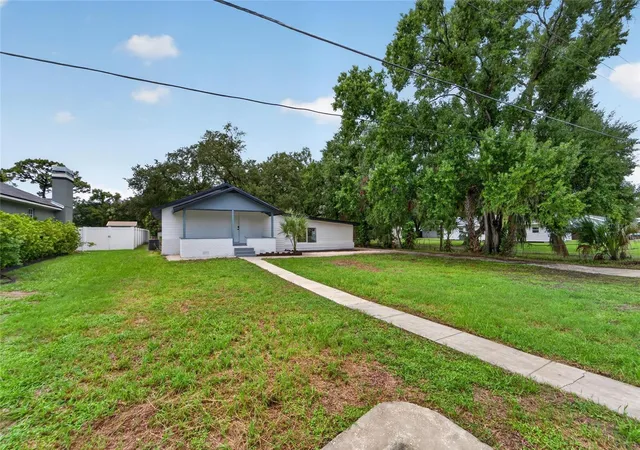 Photo 3 of Single family home for sale at 8809 Dyer Rd, Riverview, FL 33578 | MLS# TB8536391 | Listing updated on 2026-08-20