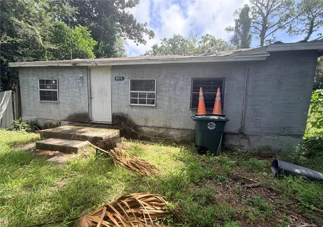1st image of 925 Niles St, Daytona Beach, FL 32114 | MLS# O6431226