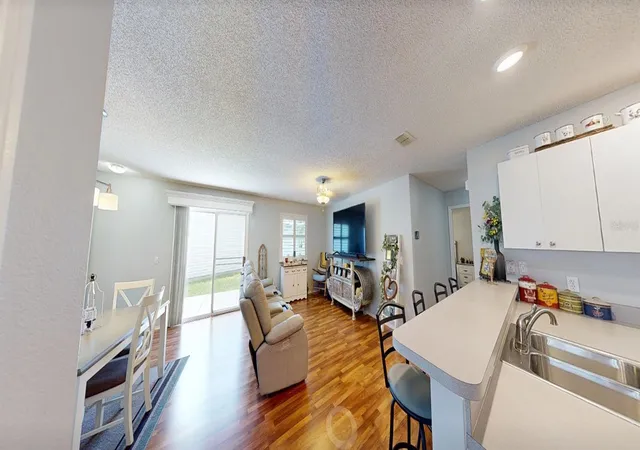 22nd image of 1709 Sw Sonora St Sw, Lady Lake, FL 32159 | MLS# G5116128